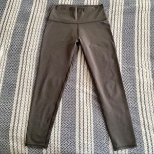 EUC Grey Aerie Move Leggings- Medium